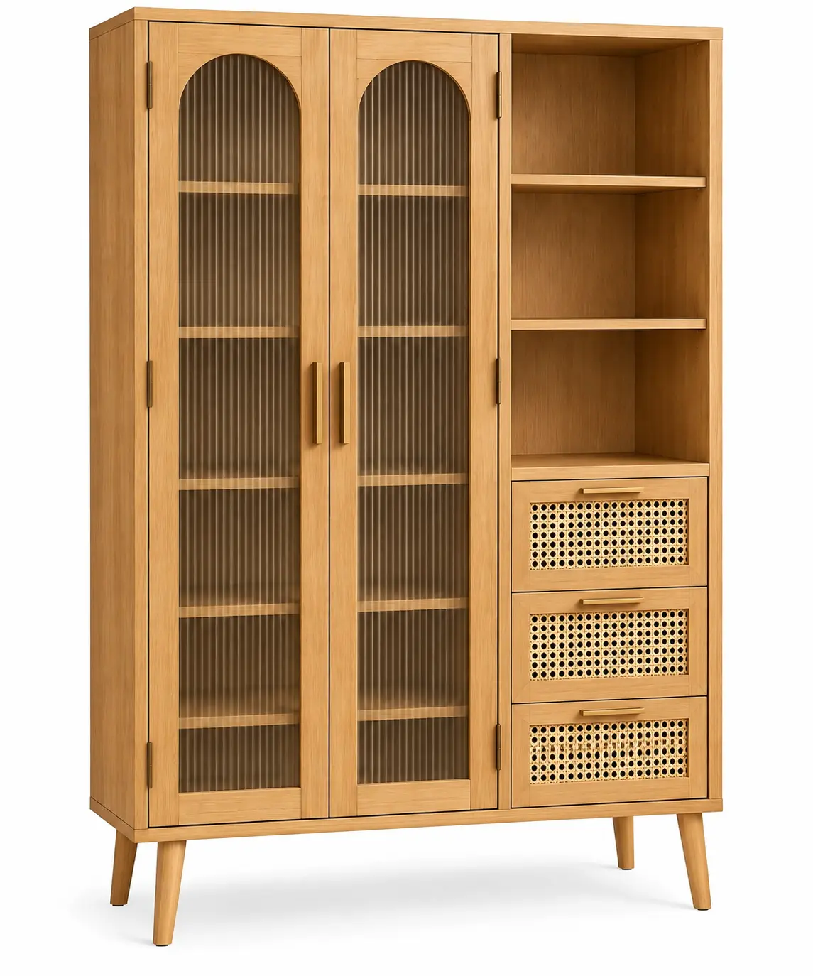 Armario marrón con puertas acristaladas y estantes